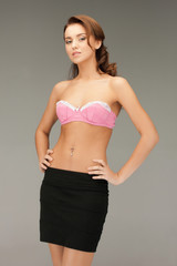 Naklejka premium beautiful woman in bra