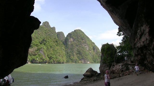 &Icirc;LE DE TAPU