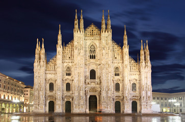 Fototapeta premium Kopuła katedry w Mediolanie - Włochy