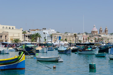Fototapeta na wymiar rybacki port malta