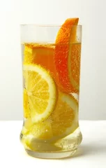  frisdrank met citroen en sinaasappel © noci0114