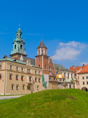 Fototapeta na wymiar roal castle at Wawel hill, Krakow, Poland
