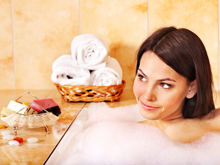 Obraz na płótnie Canvas Woman take bubble bath.