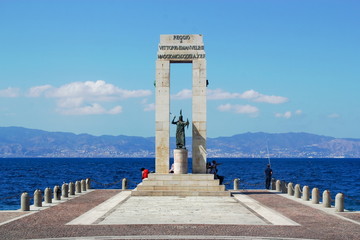 Reggio di Calabria, Denkmal Vittorio Emanuele - obrazy, fototapety, plakaty