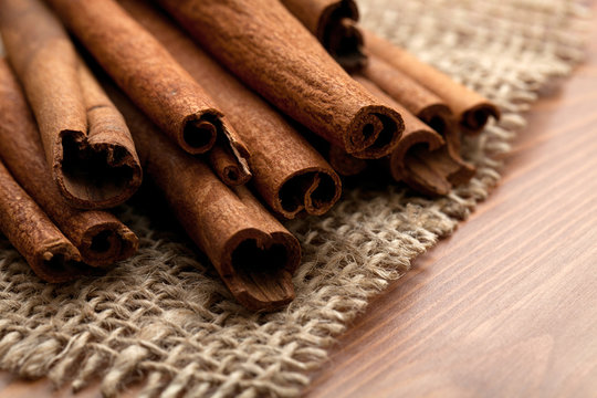 cinnamon sticks