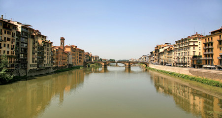 Fototapeta na wymiar Ponte Vecchio over Arno River Florence Italy