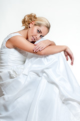 wunderschöne junge braut