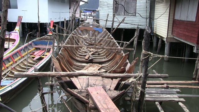 pirogue en thailande