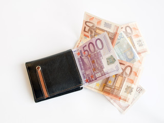 cartera con billetes de euros