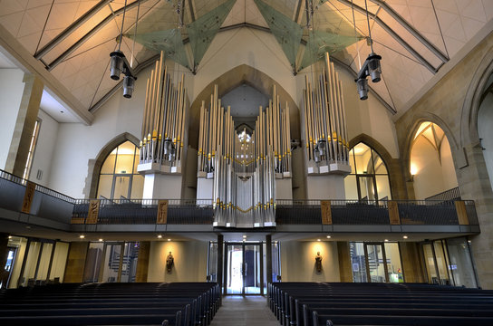 Stuttgart Stiftskirche Altar