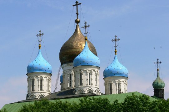 Moscow, domes of monastery