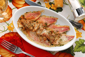 Mullet and anchovies 鲻鱼和凤尾鱼 Meerbarbe und Sardellen