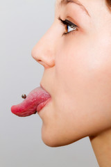 Zungenpiercing
