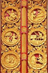 Carvings, gold leaf.