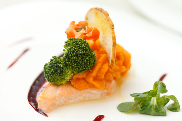 salmon steak with sauce