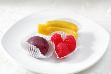 Marzipan fruit