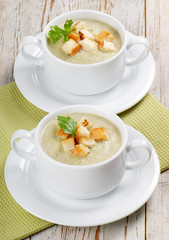 Creamy soup with croutons