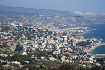 Fototapeta na wymiar Widok z lotu ptaka Sanremo, Włochy