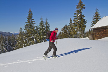 Skitourengeher beim Aufstieg