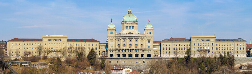 Fototapeta na wymiar Bundeshaus in Bern, Panoramic View