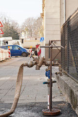 Zapfstelle - Wasseranschluss auf einer Baustelle