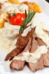 roast beef with vegetables