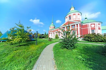 Fototapeta na wymiar Orthodox church in the light of the autumn sun
