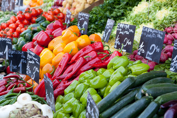 frisches Gemüse am Markt