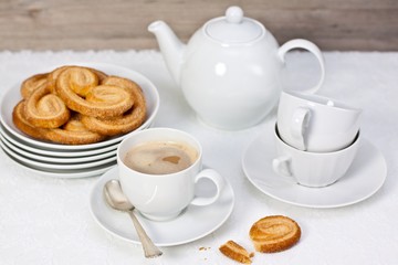 White coffee and cookies