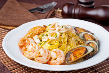 fettuccine  with Shrimp and mussel