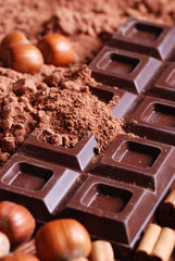 tavoletta di cioccolato con cacao in polvere - uno