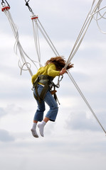 saut à l'élastique enfant