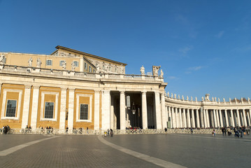 Fototapeta na wymiar Colonnade of St Peters Square in Rome Italy