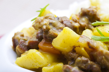 Curry beef and vegetable