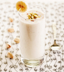 Banana smoothie with pistachio