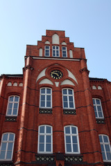 Fototapeta na wymiar Altes Schulgebäude