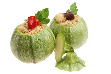 Zucchine ripiene con cous cous e verdure
