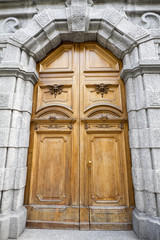 portone in legno a como