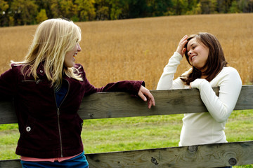 Fototapeta premium Girl Friends talkingl