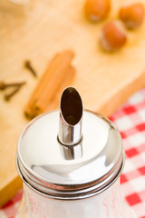 Öffnung eines Zuckerstreuers