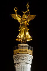 Naklejka premium Berlin bei Nacht