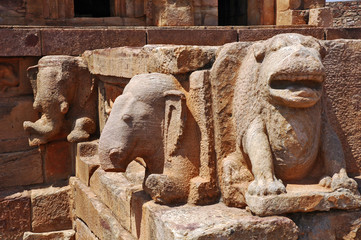Fototapeta na wymiar Badami, Karnataka - górna Shivalaya świątynia