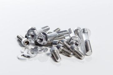 Aluminiumschrauben und Unterlegscheiben