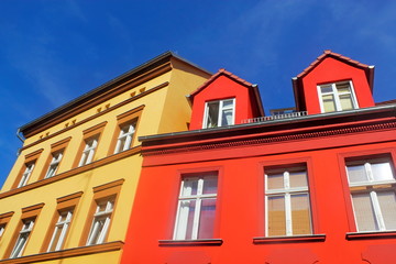 Fototapeta na wymiar Kolorowe budynki