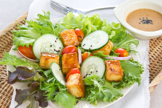 Tofu Salad with sesame dressing