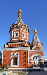 Fototapeta na wymiar Kaplica Świętego Aleksandra Newskiego w Jarosławiu, w Rosji