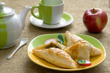 Breakfast, pies and tea