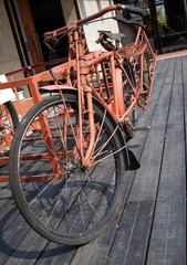 Fototapeta na wymiar Vintage Farmer Bicycle