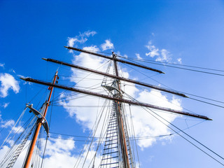 Fototapeta premium mast of sailing boat with blue sky