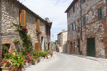 Montefollonico (Siena)